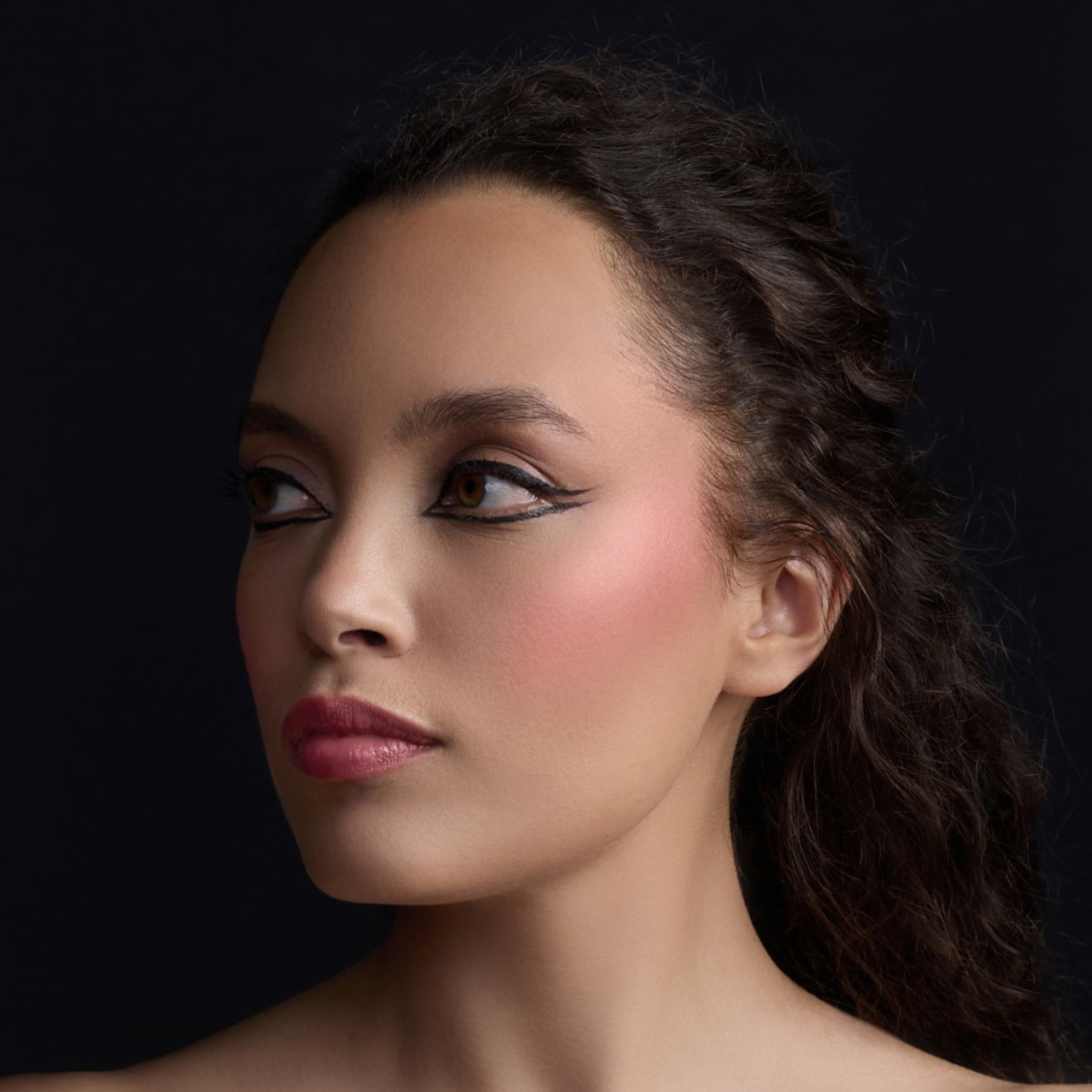 Cheek_Lips210RTGNEFERTITI-CosmosOrganic-4.png