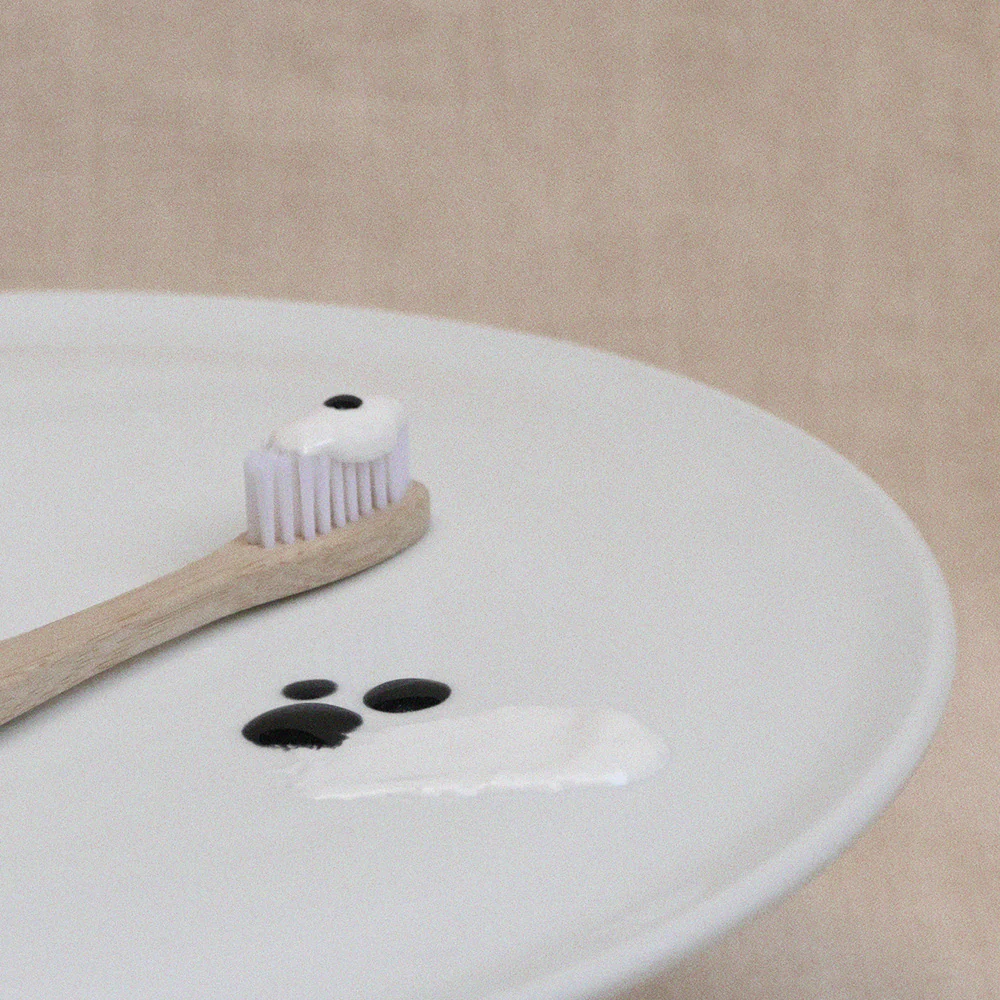 Anti-Stain Enamel Serum with Bamboo Charcoal
