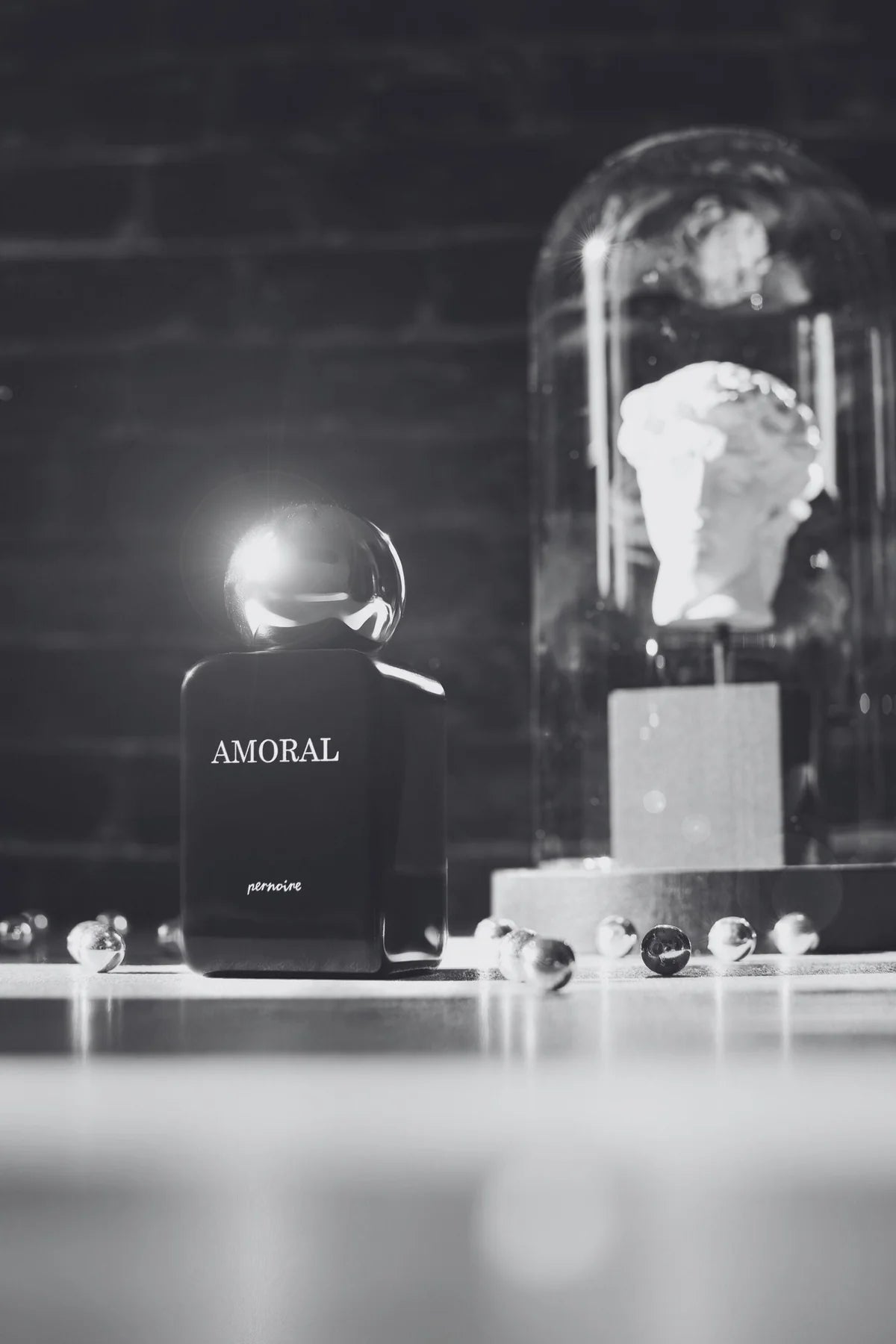 Amoral Extrait